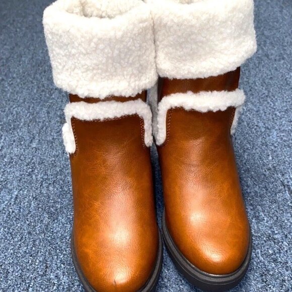 JustFab Ellie Trim Heeled Sherpa Lined Women's Boot Size 6.5 Tan/Brown - Picture 5 of 7